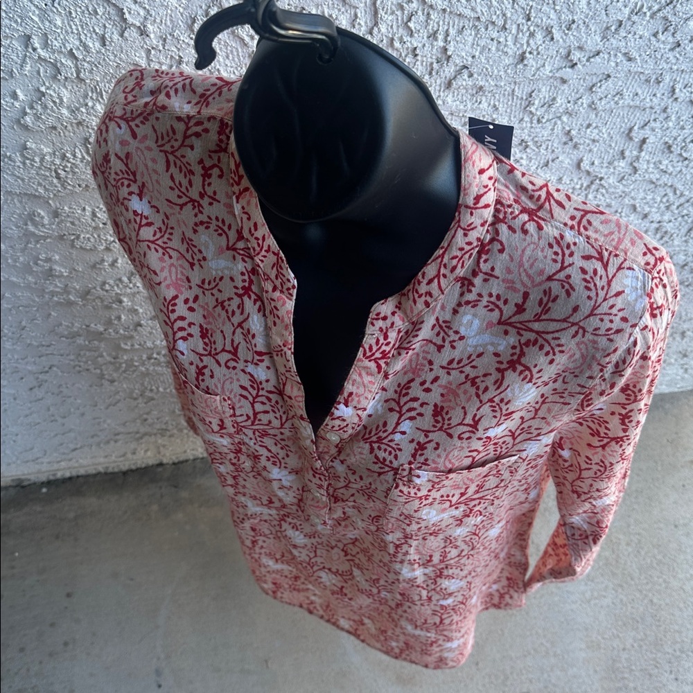 Old Navy long-sleeve cotton blouse, size small-new, with a tag. - Picture 13 of 17